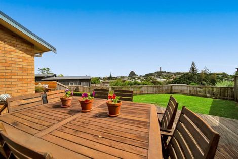 Photo of property in 10 Lavender Close, Spotswood, New Plymouth, 4310