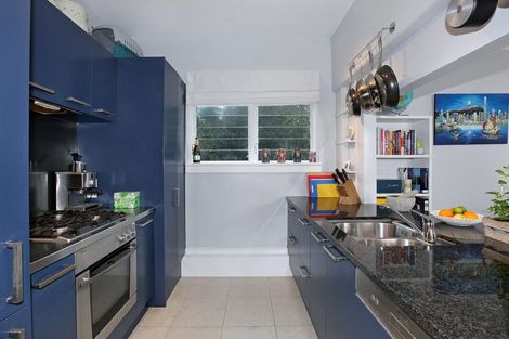 Photo of property in Illawarra Flats, 10/6 Brighton Road, Parnell, Auckland, 1052