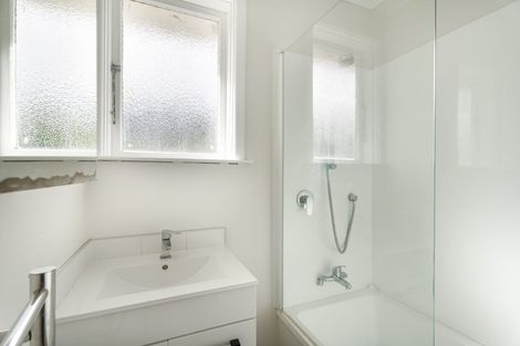 Photo of property in 6 Hereford Street, Cannons Creek, Porirua, 5024