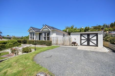 Photo of property in 124 Glen Road, The Glen, Dunedin, 9011