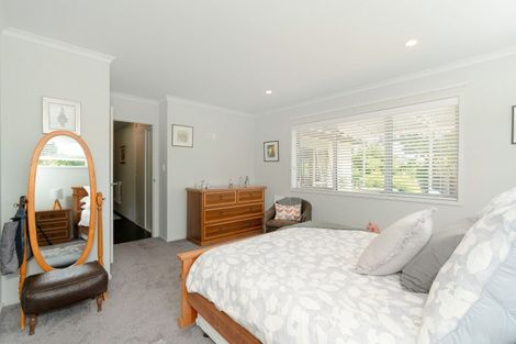 Photo of property in 37 Oakland Lane, Shannon, Palmerston North, 4474