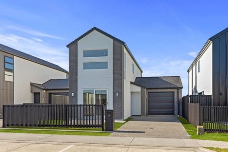 Photo of property in 5 Liberty Street, Papamoa, 3118