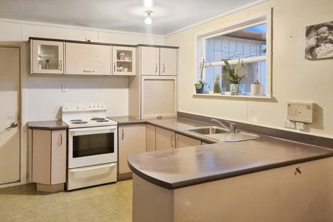 Photo of property in 82 Alexandra Street, Marton, 4710