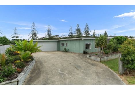 Photo of property in 3 Bodan Lane, Mangawhai Heads, Mangawhai, 0505