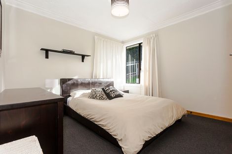 Photo of property in 33 Waldron Crescent, Green Island, Dunedin, 9018