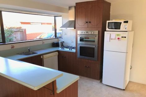 Photo of property in 2/6 Topaz Place, Bishopdale, Christchurch, 8053