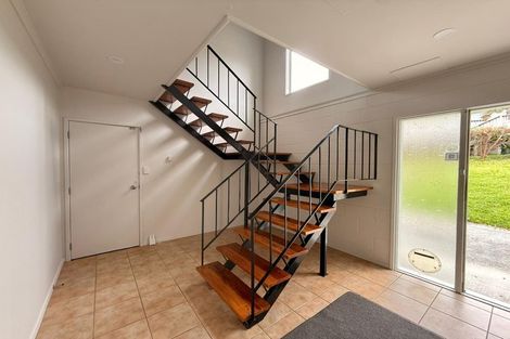 Photo of property in 19 Anne Road, Hillcrest, Auckland, 0627