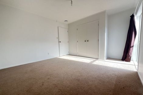 Photo of property in 124 Carnoustie Drive, Wattle Downs, Auckland, 2103