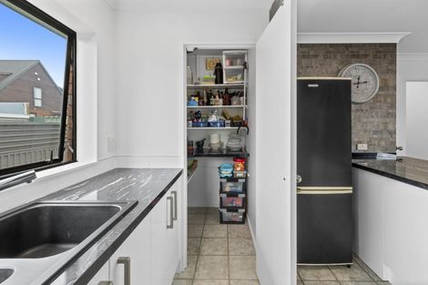 Photo of property in 13c Nelson Street, Papakura, 2110