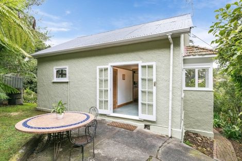 Photo of property in 79 Ngaio Gorge Road, Ngaio, Wellington, 6035