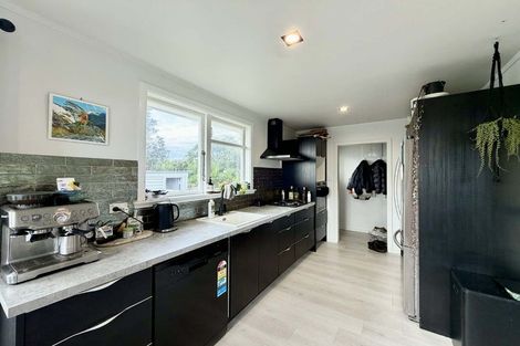 Photo of property in 5 Konini Street, Inglewood, 4330