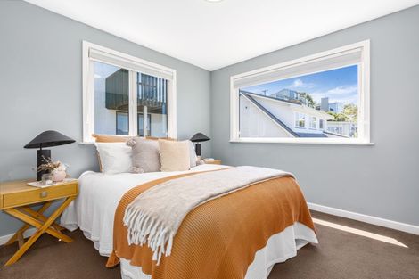 Photo of property in 17 Waru Street, Khandallah, Wellington, 6035