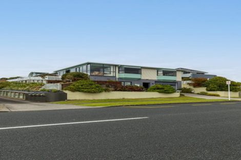 Photo of property in 47 Paynters Avenue, Strandon, New Plymouth, 4312