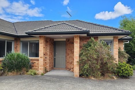 Photo of property in 19 Ballymore Drive, Pinehill, Auckland, 0632