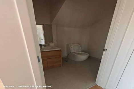 Photo of property in 35 Kaapehu Street, Karaka, 2578