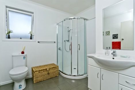 Photo of property in 1/42 Lyttelton Avenue, Forrest Hill, Auckland, 0620