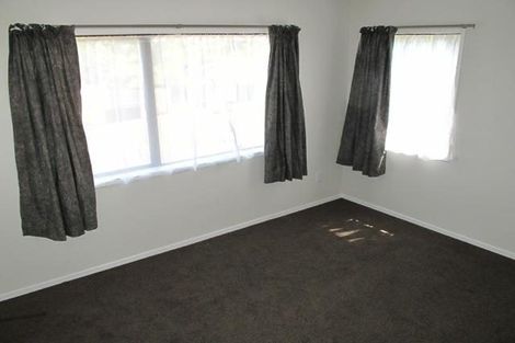 Photo of property in 8 Mayer Place, Ranui, Auckland, 0612