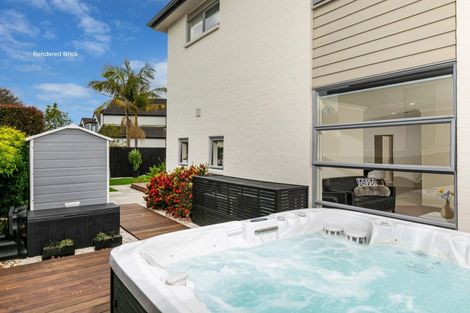 Photo of property in 17 Oak View Terrace, Schnapper Rock, Auckland, 0632