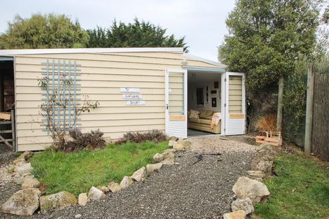 Photo of property in 201 Oamaru-alma Road, Deborah, Oamaru, 9491