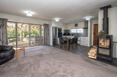 Photo of property in 20 Leonie Place, Aranui, Christchurch, 8061