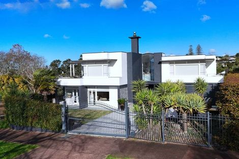 Photo of property in 27 Palmer Crescent, Mission Bay, Auckland, 1071