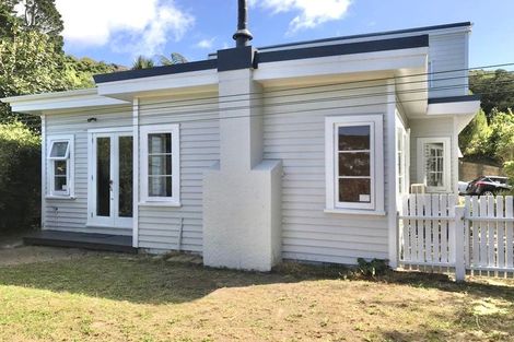 Photo of property in 75 Chamberlain Road, Karori, Wellington, 6012