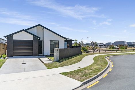 Photo of property in 75 Pasture Way, Papamoa, 3118