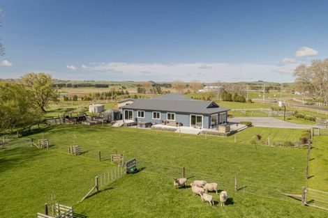 Photo of property in 403 Racecourse Road, Waipukurau, 4282