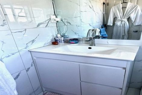 Photo of property in 14 Hawkley Close, Flat Bush, Auckland, 2019