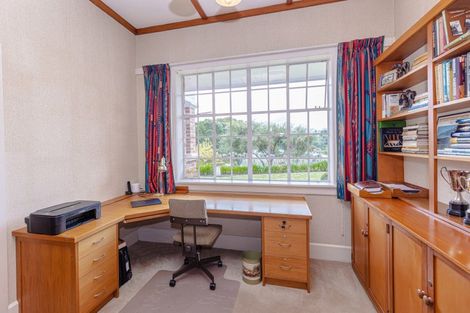 Photo of property in 84 Parkes Avenue, Saint Johns Hill, Whanganui, 4501