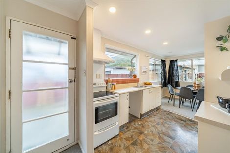 Photo of property in 196 California Drive, Totara Park, Upper Hutt, 5018