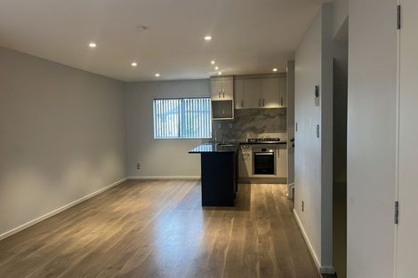 Photo of property in 75 Bordeaux Parade, Te Atatu South, Auckland, 0610