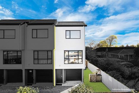 Photo of property in 3/45 Dale Crescent, Pakuranga, Auckland, 2010