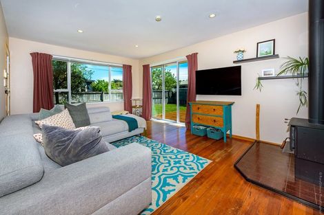 Photo of property in 28 Sandra Street, South New Brighton, Christchurch, 8062