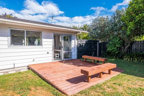 Photo of property in 3a Arthur Grove, Waikanae, 5036