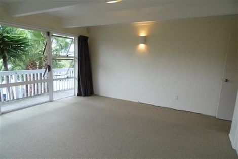 Photo of property in 55 Chatswood Grove, Chatswood, Auckland, 0626