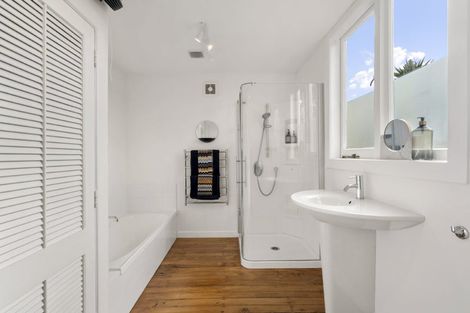 Photo of property in 23b Church Street, Northcote Point, Auckland, 0627