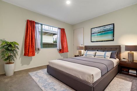 Photo of property in 1/150 Rosebank Road, Avondale, Auckland, 1026