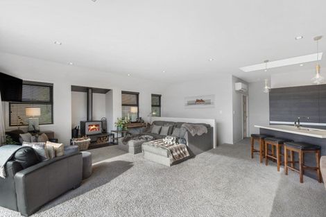 Photo of property in 31 Rannoch Drive, Jacks Point, Queenstown, 9371