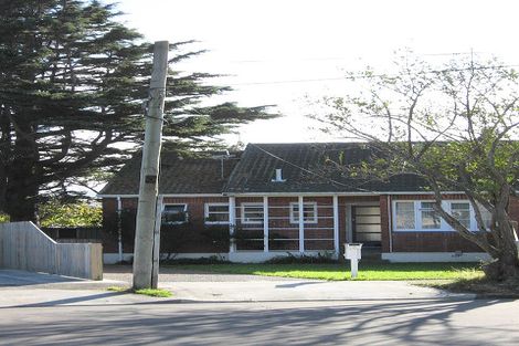 Photo of property in 2 Sinclair Grove, Naenae, Lower Hutt, 5011