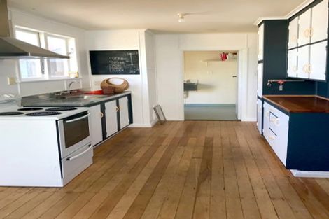 Photo of property in 171 Puriri Street, Castlecliff, Whanganui, 4501