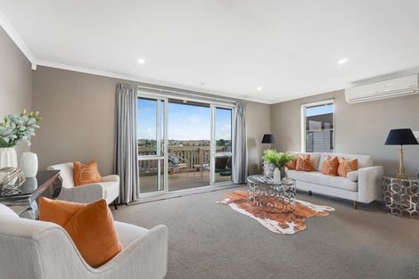 Photo of property in 148a Aviemore Drive, Highland Park, Auckland, 2010