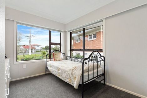 Photo of property in 37 Toroa Street, Torbay, Auckland, 0630