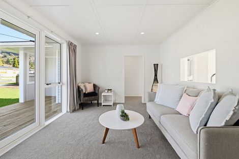 Photo of property in 11 Park Road, Western Heights, Rotorua, 3015