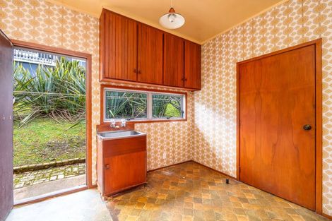 Photo of property in 18 Brind Road, Russell, 0202