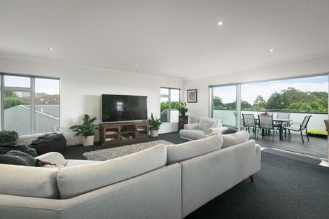 Photo of property in 12 Haden Place, Omokoroa, 3114