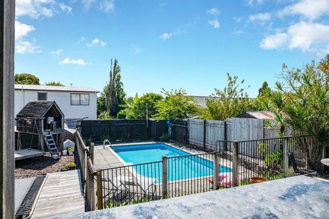 Photo of property in 16 Eastdale Road, Avondale, Auckland, 1026