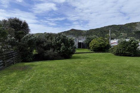 Photo of property in 11 Moana Drive, Mahia, 4198