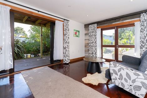 Photo of property in 61 Lorenzen Bay Road, Raglan, 3225