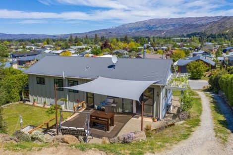 Photo of property in 60 Shields Street, Clyde, 9330